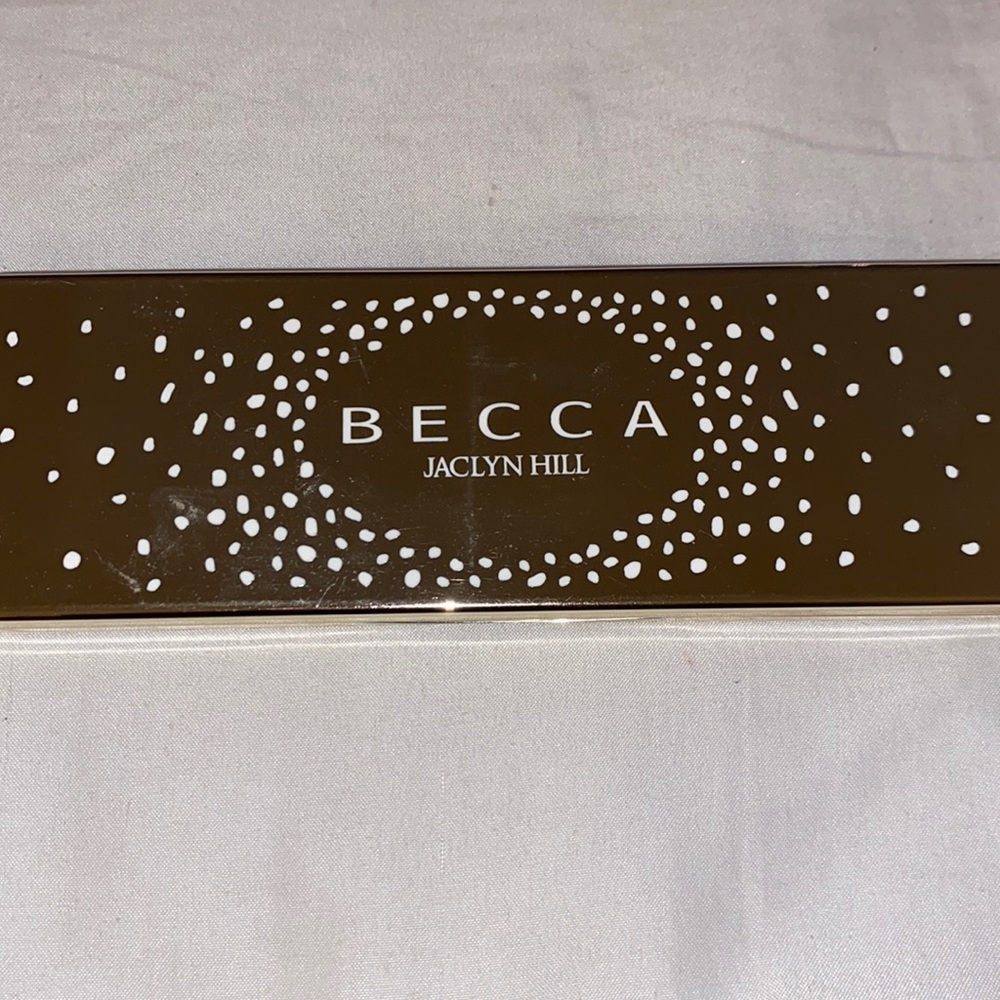 BECCA X JACLYN HILL Champagne collection eye palette